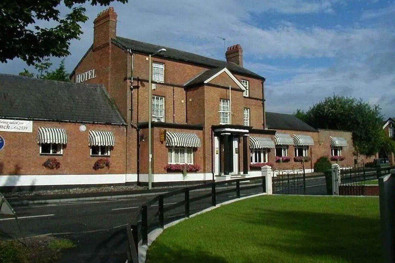 The Dodington Lodge Hotel วิตเชิร์ช ภายนอก รูปภาพ