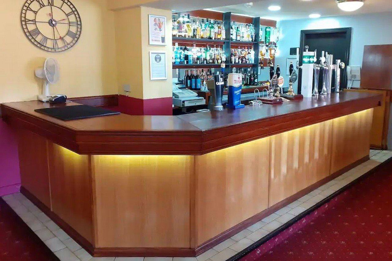 The Dodington Lodge Hotel วิตเชิร์ช ภายนอก รูปภาพ