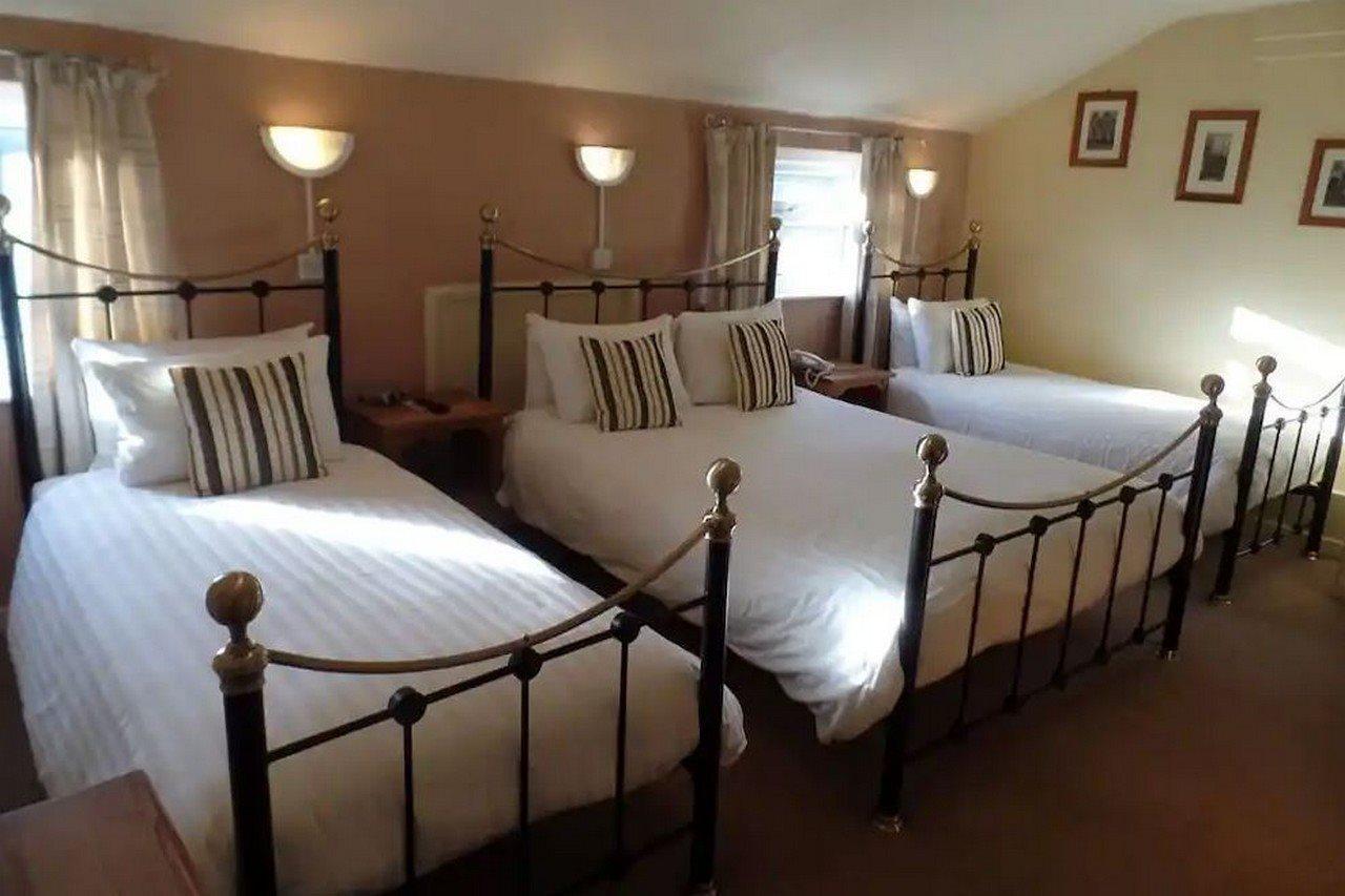 The Dodington Lodge Hotel วิตเชิร์ช ภายนอก รูปภาพ
