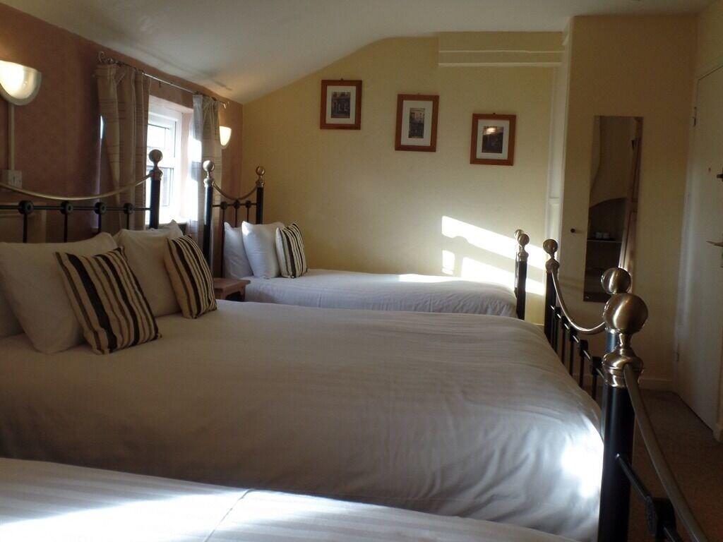 The Dodington Lodge Hotel วิตเชิร์ช ภายนอก รูปภาพ
