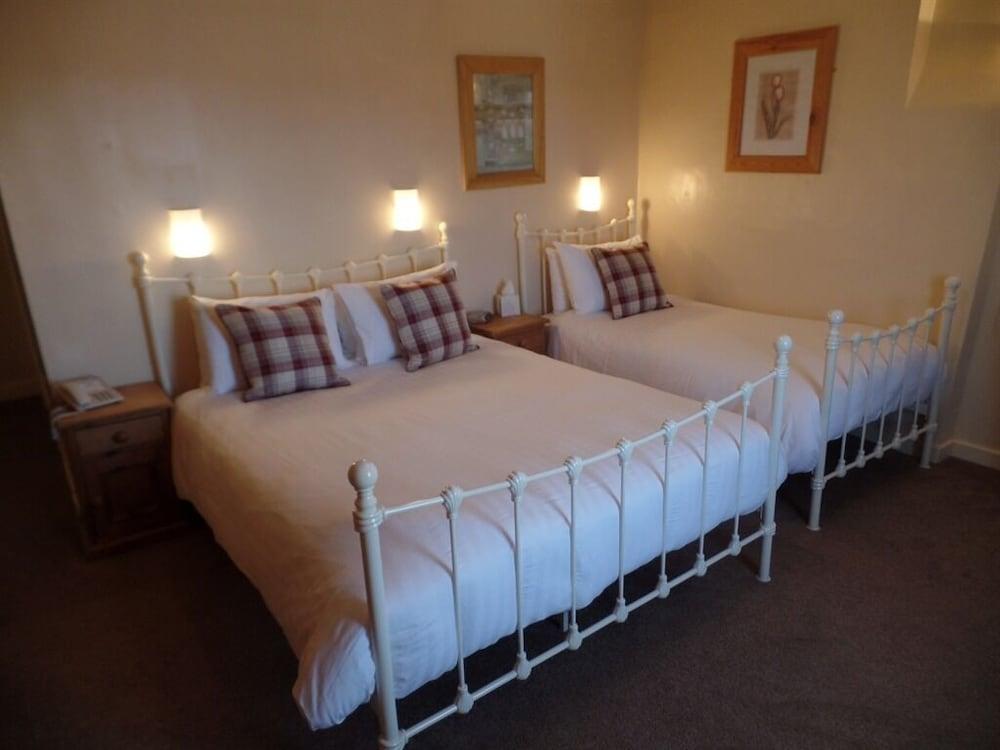 The Dodington Lodge Hotel วิตเชิร์ช ภายนอก รูปภาพ